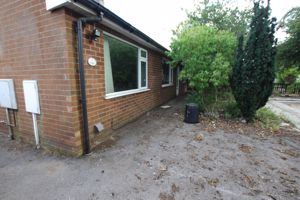 Frontage- click for photo gallery